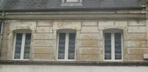 Immeuble de rapport comprenant un local commercial et un apparte Immeuble de rapport comprenant un local commercial et un apparte